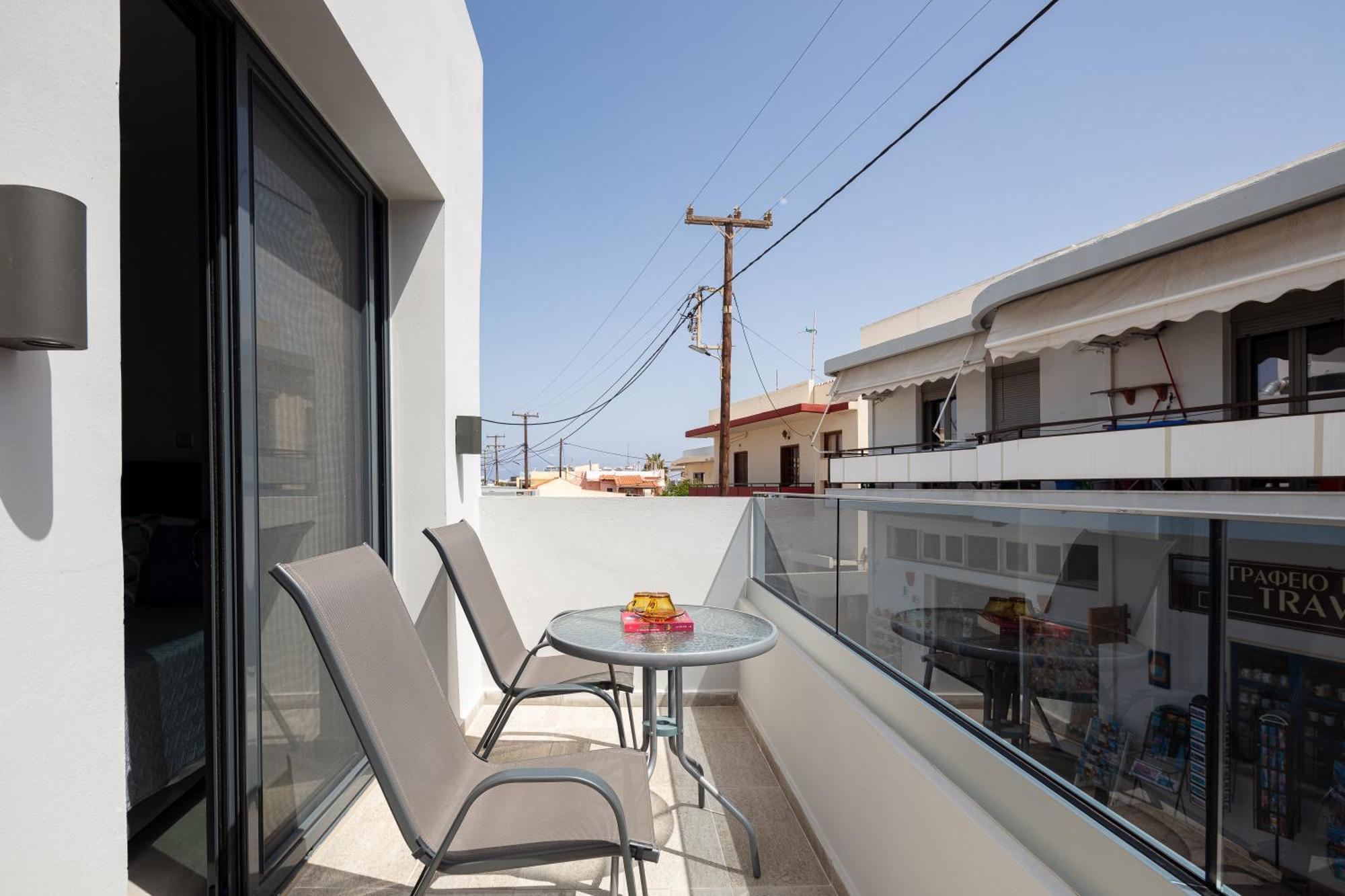 Nick And Helen Apartment Perivolia  Exterior photo