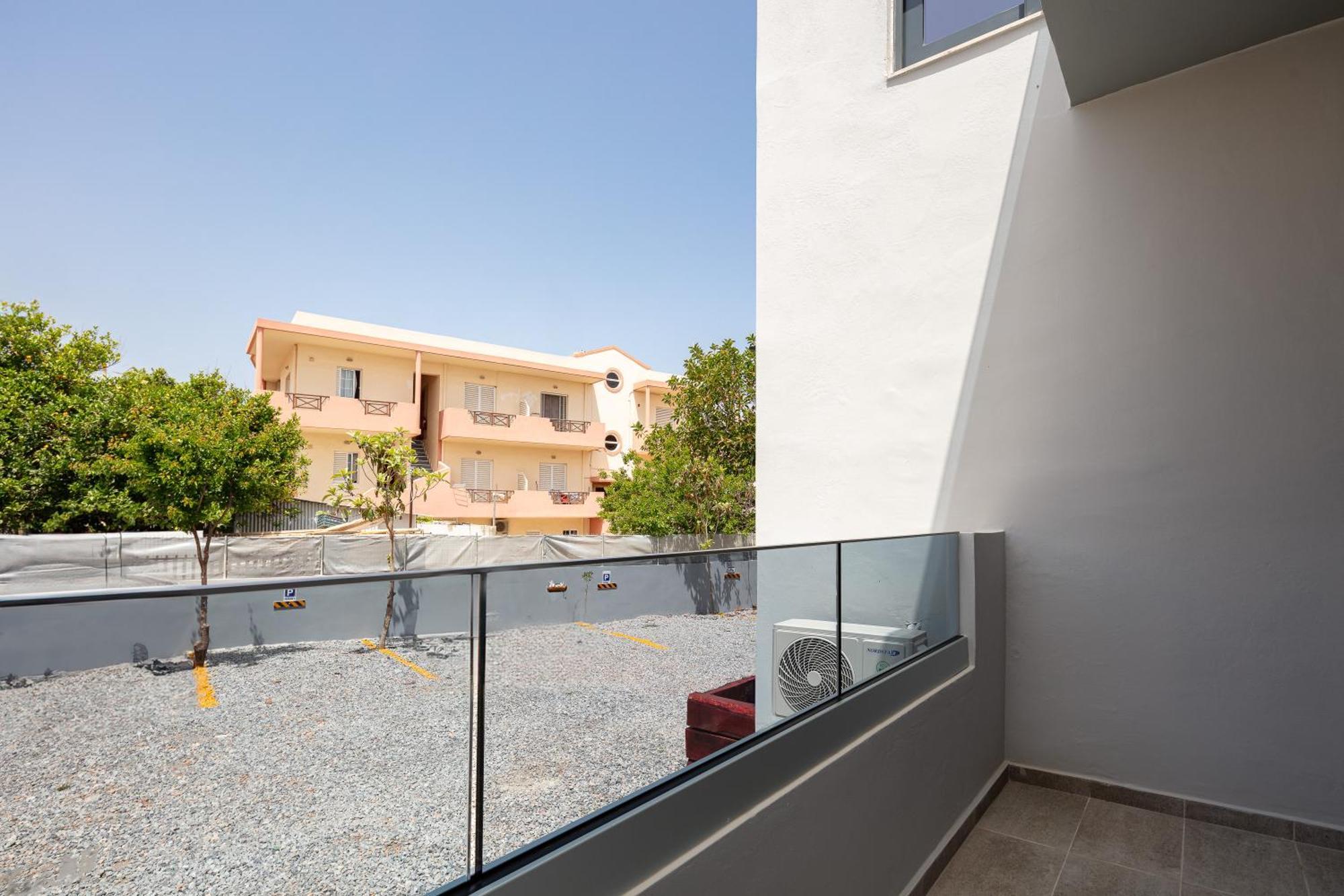 Nick And Helen Apartment Perivolia  Exterior photo