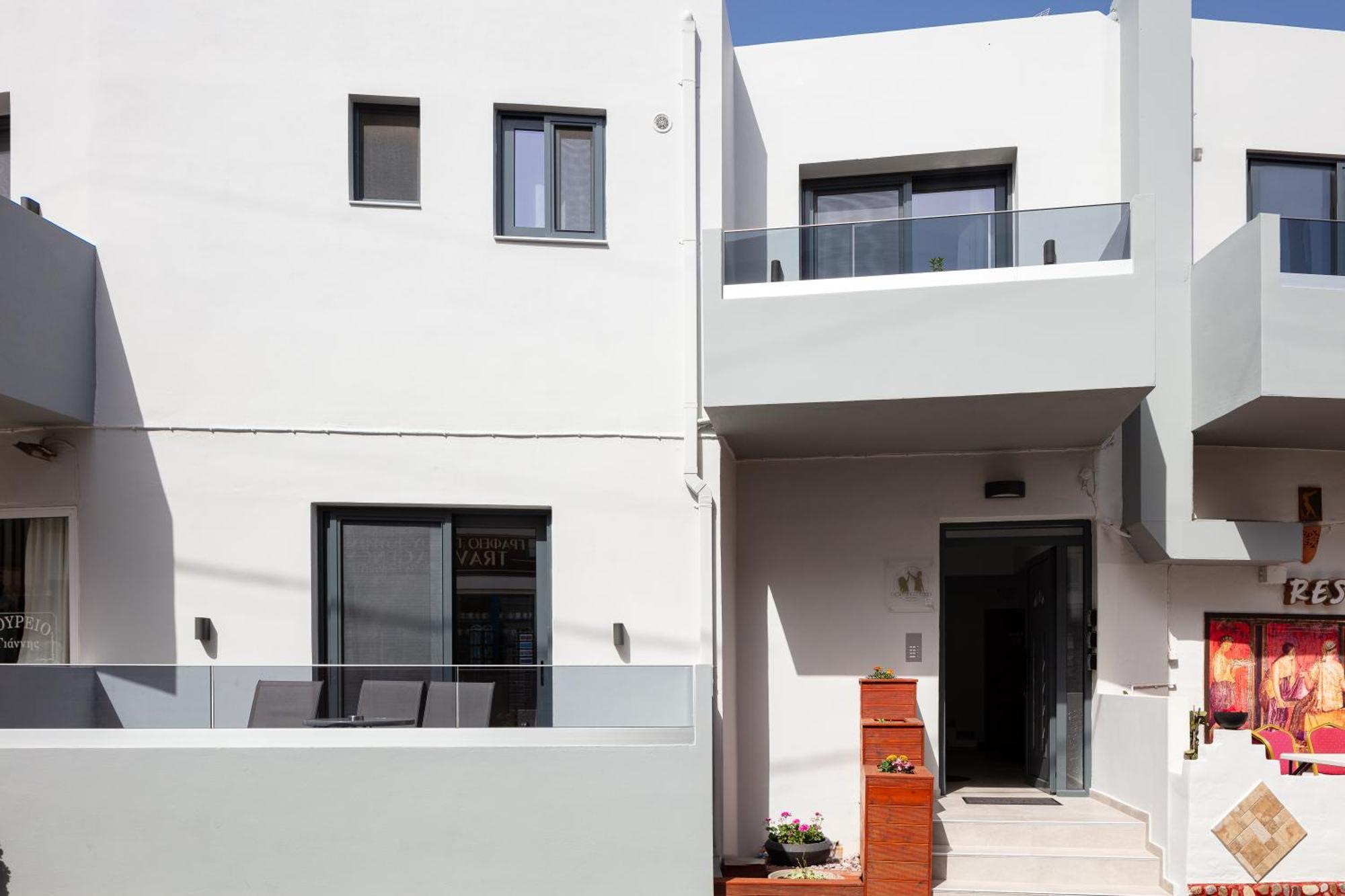 Nick And Helen Apartment Perivolia  Exterior photo